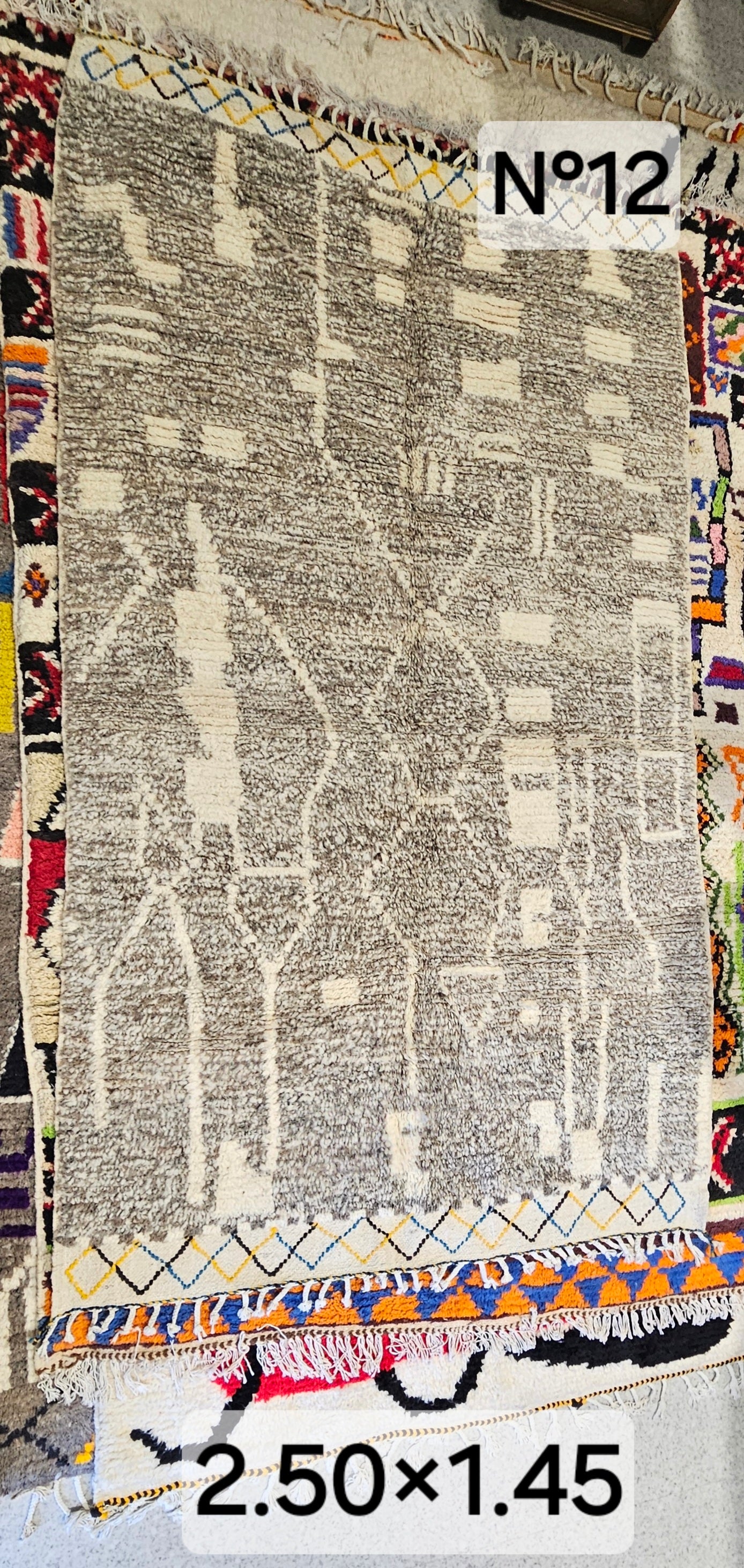 Large Moroccan rug 12