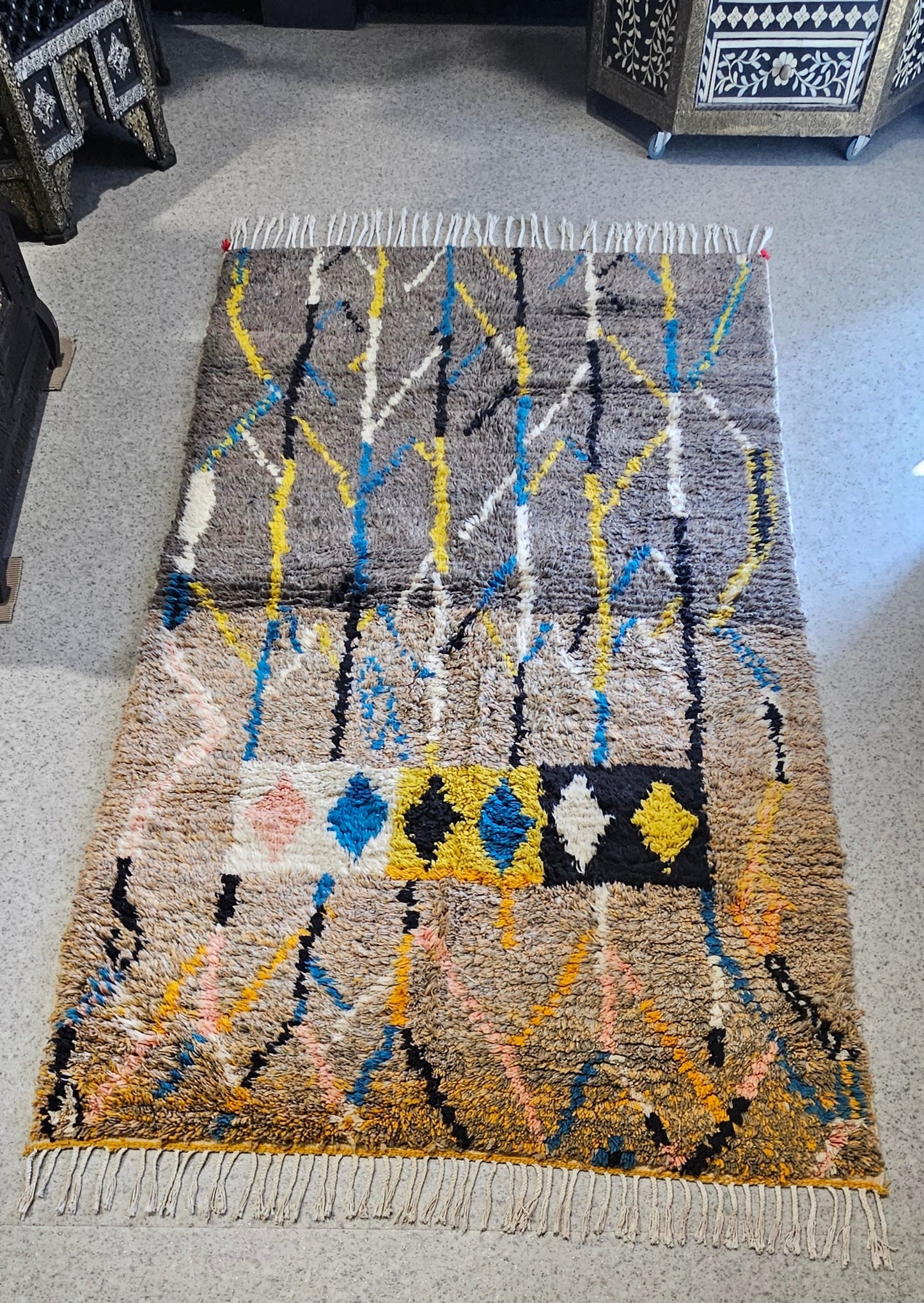 Large abstract gray tone Moroccan rug 36