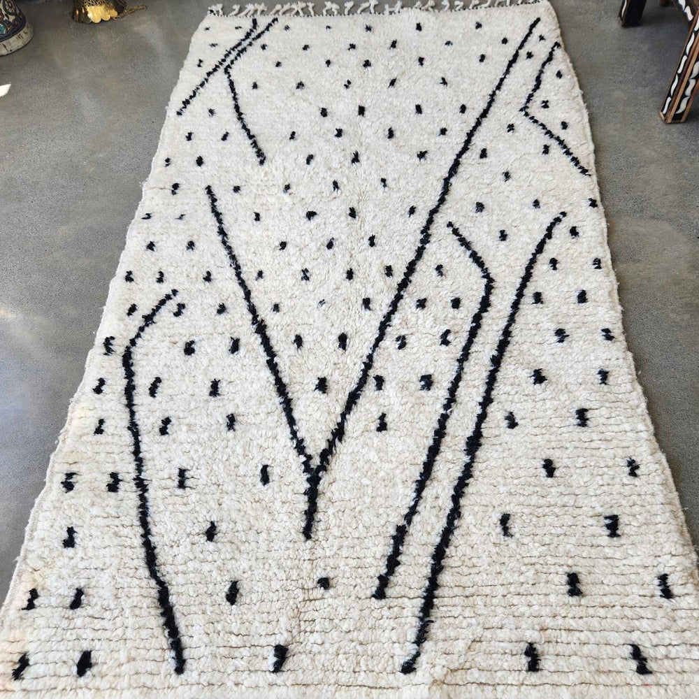 Large black and white dotted Moroccan rug 52