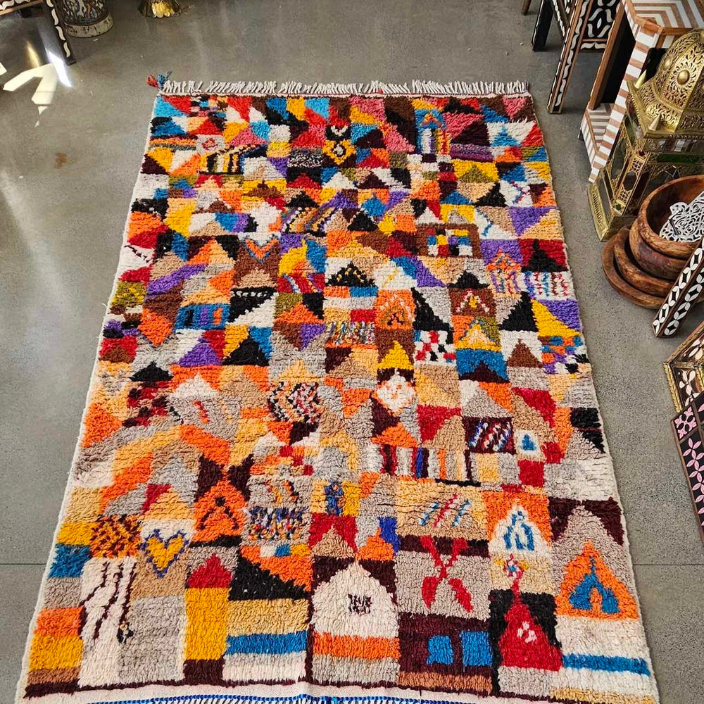 medium wool Moroccan rug 39