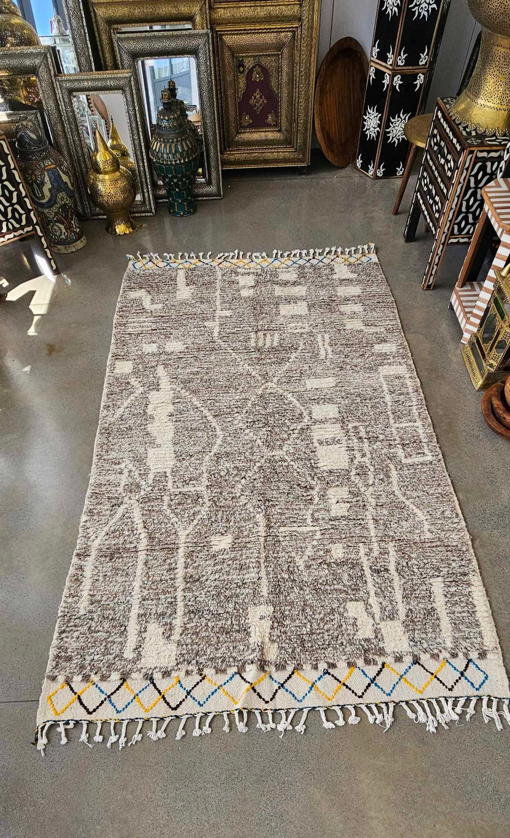 Large Moroccan rug 12