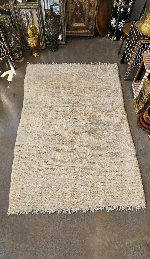 
                      
                        Medium wool Moroccan rug 5
                      
                    